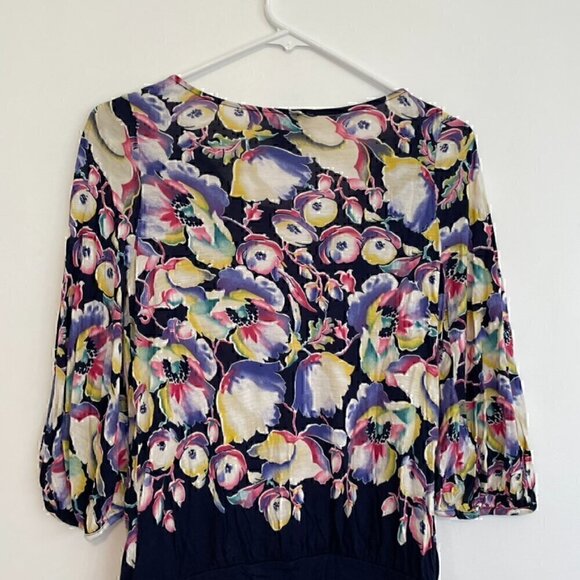 VANESSA VIRGINIA Luxe Blossoms Tee Navy Multi Floral Tie Knot 3/4 Sleeve Blouse - Picture 12 of 13